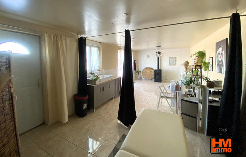 Maison - 240 m² - 7 pièces