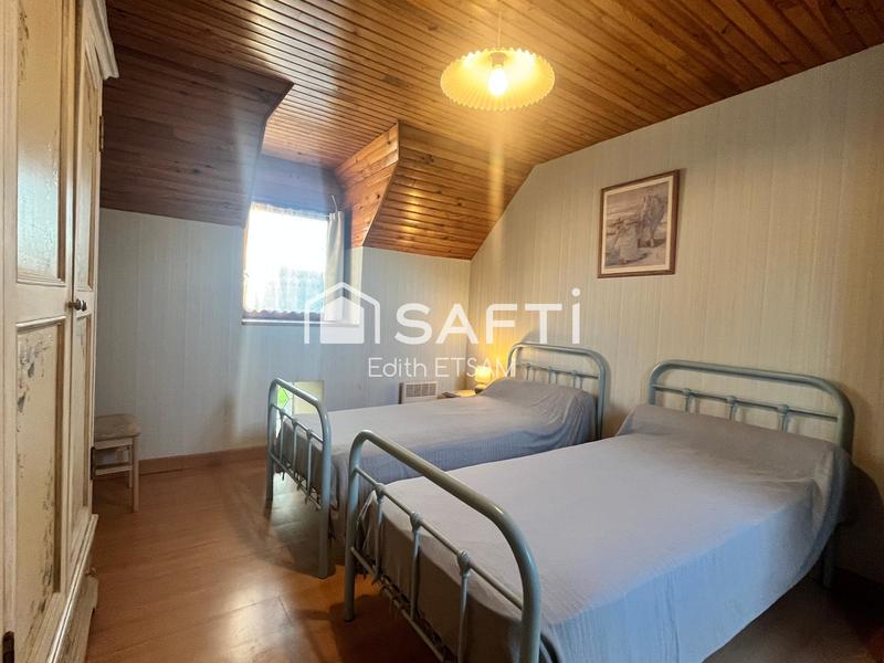 Maison - 211 m² - 11 pièces