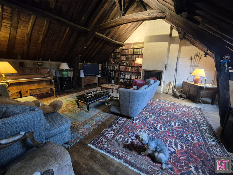 Maison - 264 m² - 12 pièces