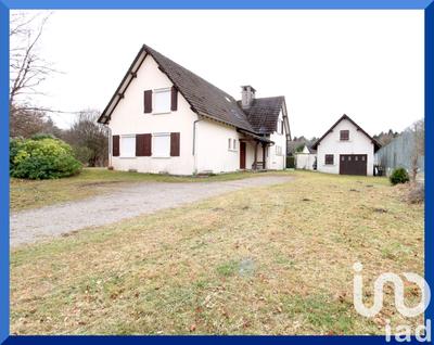 Maison - 177 m² - 7 pièces