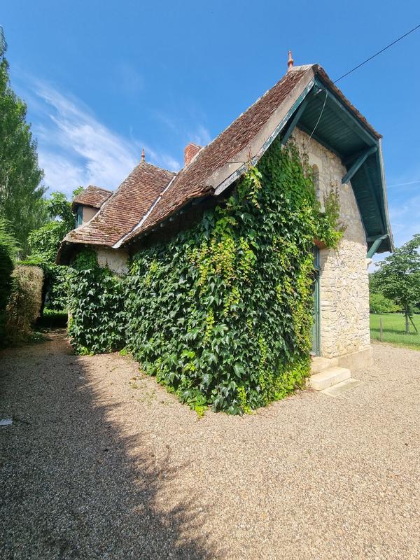 Château - 402 m² - 15 pièces