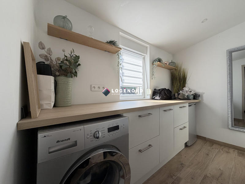 Maison - 94 m² - 4 pièces