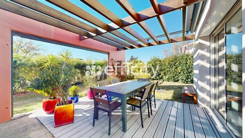 Maison - 82 m² - 4 pièces