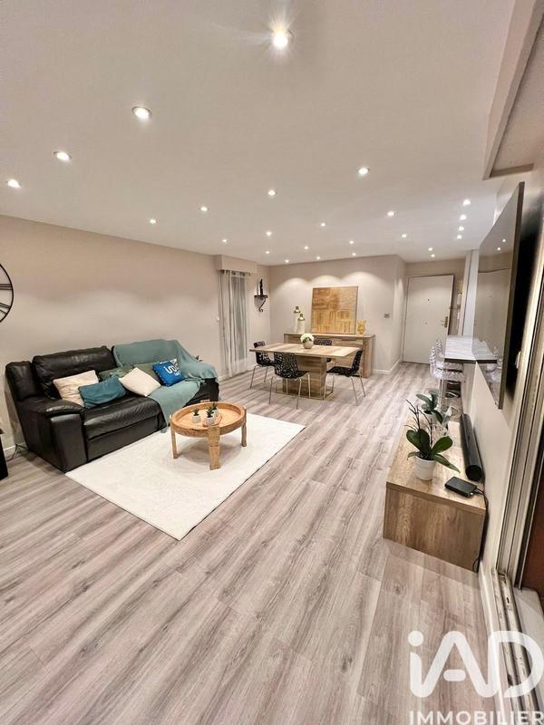 Appartement - 77 m² - 3 pièces