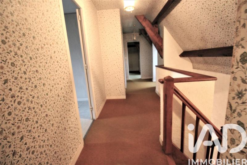 Maison - 246 m² - 8 pièces