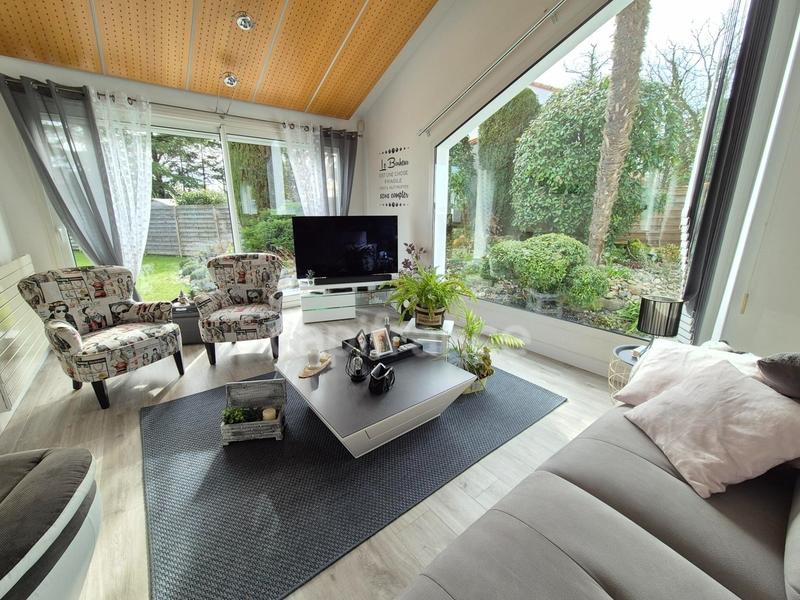 Maison - 170 m² - 5 pièces