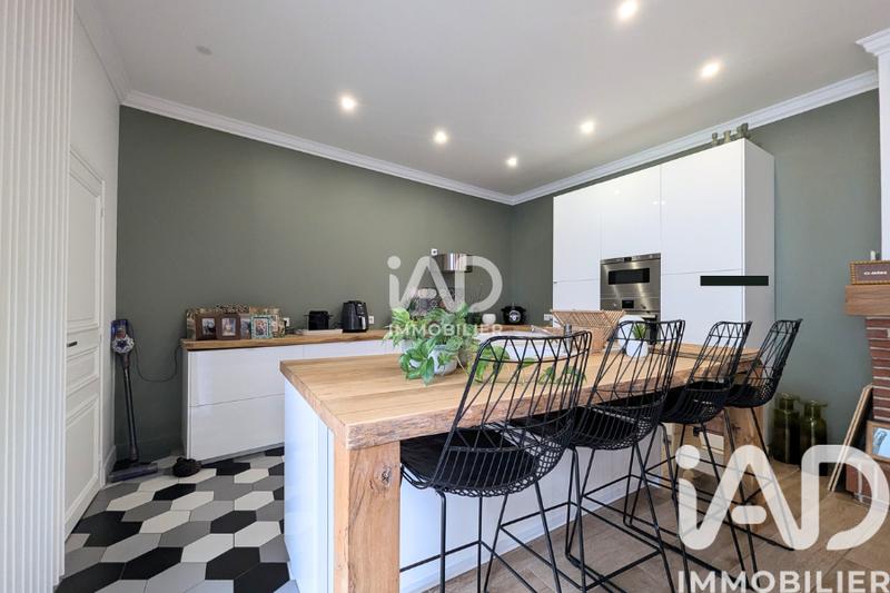 Maison de ville - 220 m² - 8 pièces