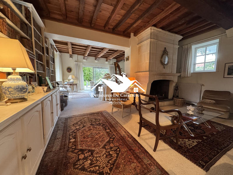 Maison - 259 m² - 6 pièces