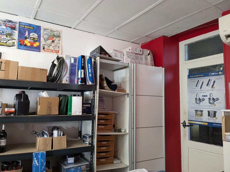 Local d'activités - 140 m² - 2 pièces