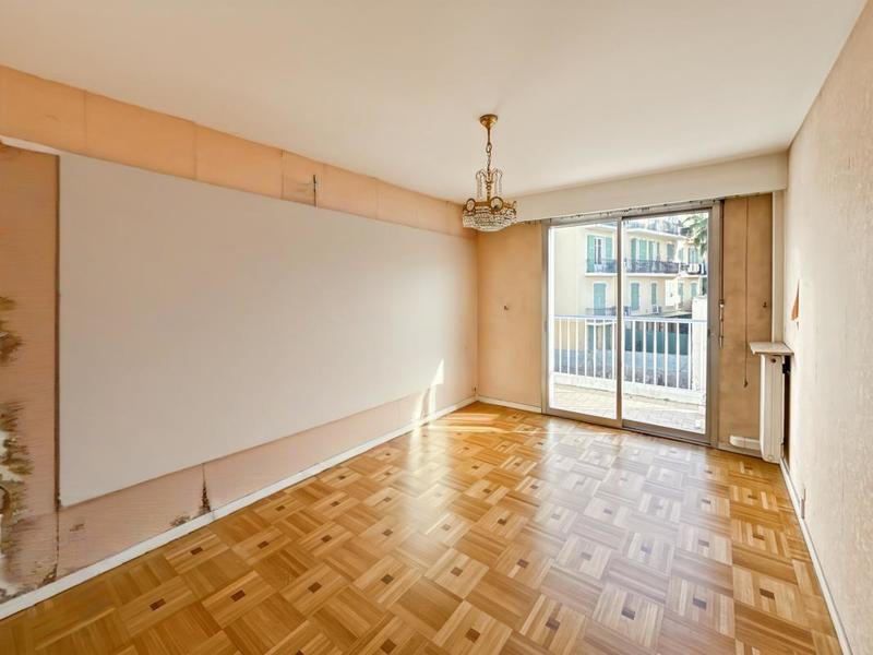 Appartement - 85 m² - 4 pièces