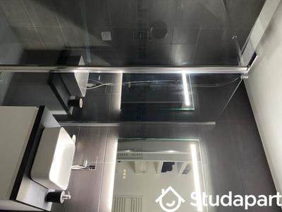 Appartement - 81 m² - 3 pièces