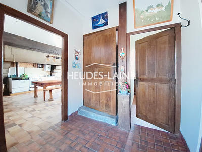 Maison - 220 m² - 6 pièces