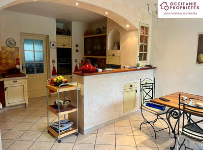 Corps de ferme - 343 m² - 10 pièces