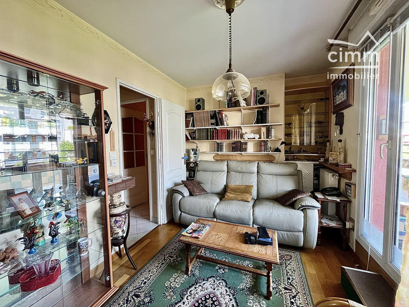 Appartement - 82 m² - 4 pièces