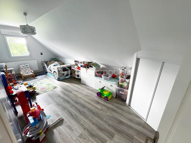 Maison traditionnelle - 106 m² - 7 pièces