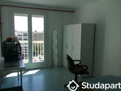 Chambre - 11 m² - 1 pièce