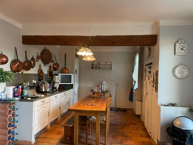 Maison - 250 m² - 9 pièces