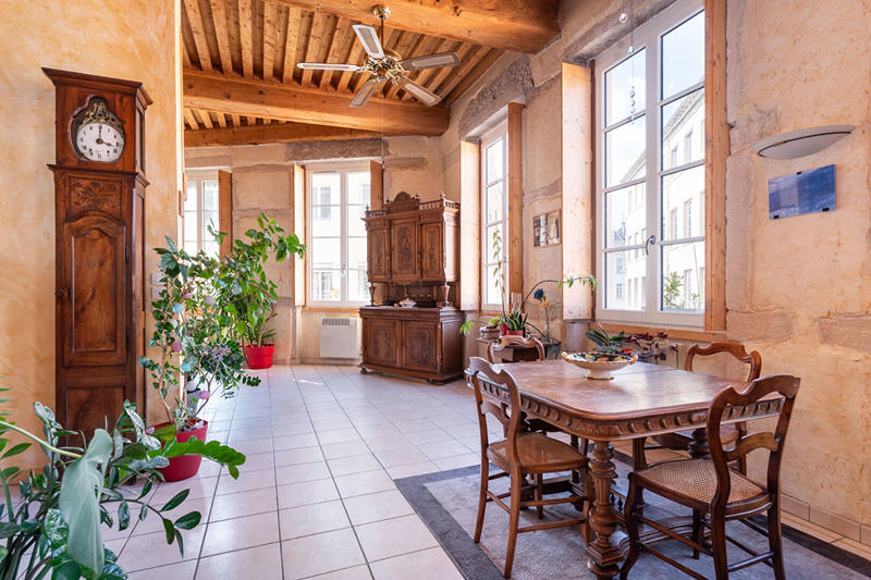 Appartement - 110 m² - 4 pièces