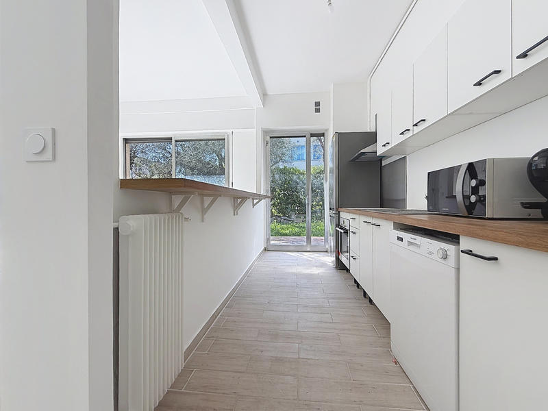 Appartement - 85 m² - 4 pièces