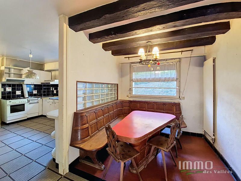 Maison - 205 m² - 11 pièces