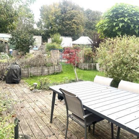 Maison - 218 m² - 10 pièces