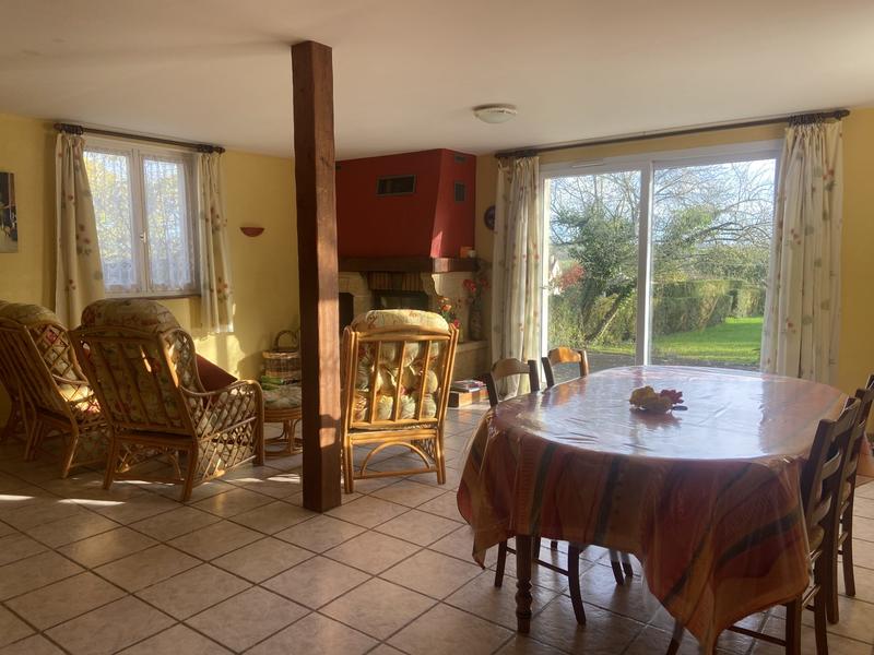 Maison traditionnelle - 95 m² - 4 pièces