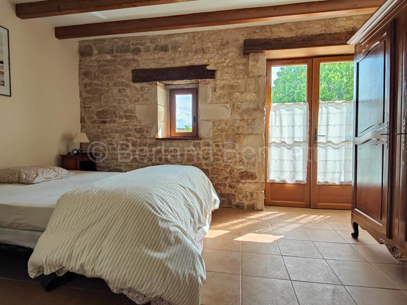 Maison en pierre - 146 m² - 4 pièces