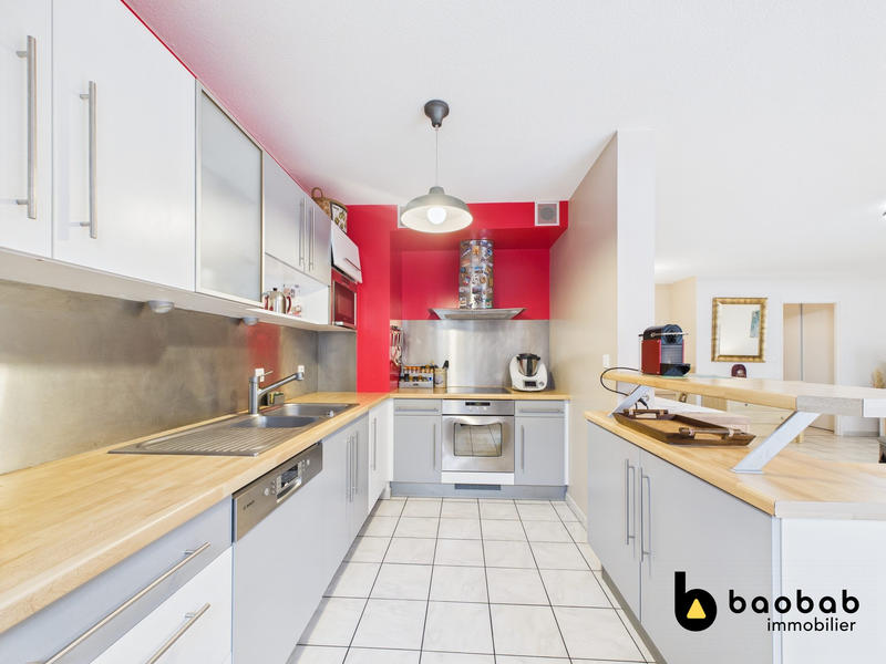 Appartement - 91 m² - 5 pièces