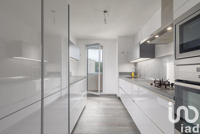 Appartement - 77 m² - 4 pièces