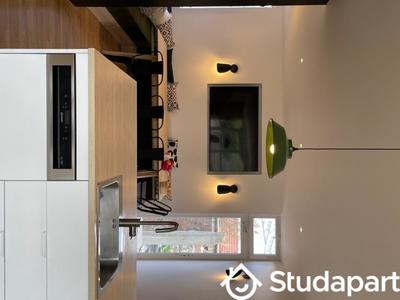 Chambre - 9 m² - 1 pièce