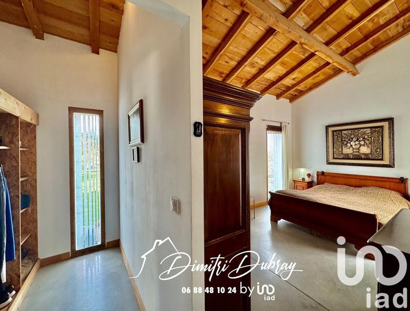 Maison - 222 m² - 7 pièces