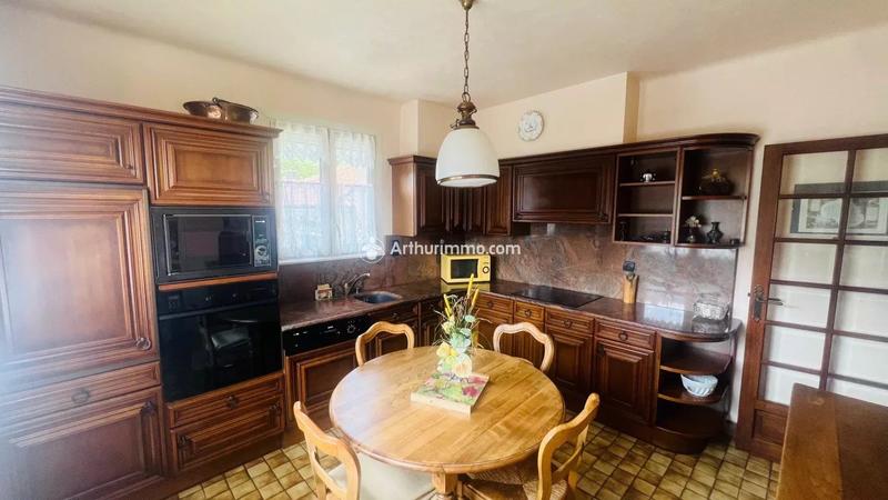 Maison - 137 m² - 6 pièces