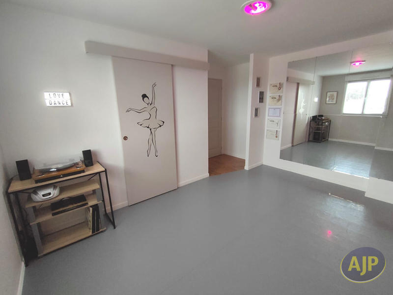 Maison - 108 m² - 6 pièces