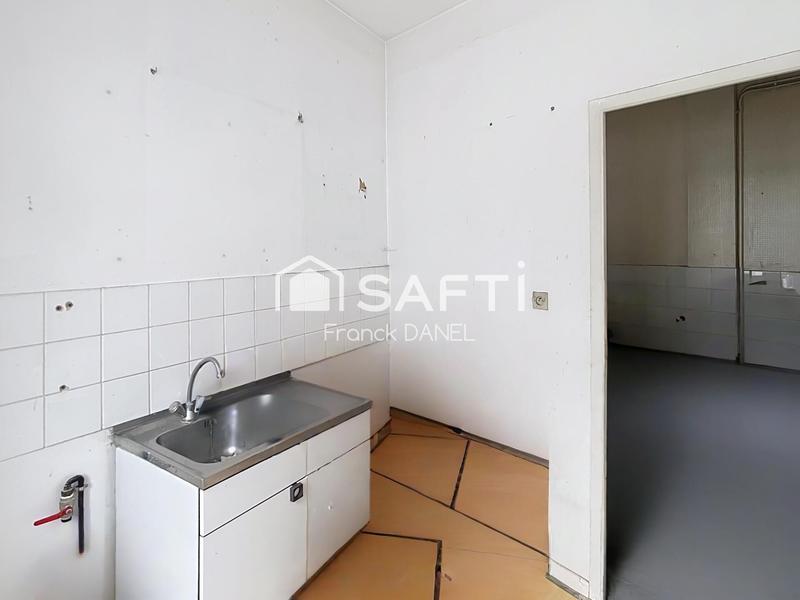 Local commercial - 114 m² - 4 pièces