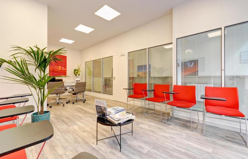 Bureau - 196 m² - 7 pièces