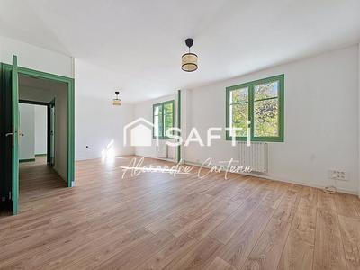 Maison - 102 m² - 4 pièces