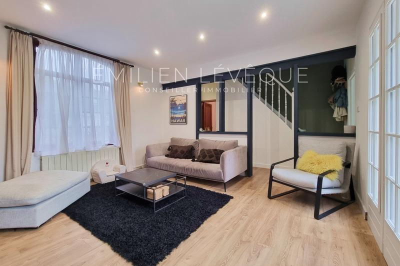 Maison - 136 m² - 7 pièces