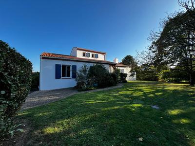 Maison - 142 m² - 6 pièces