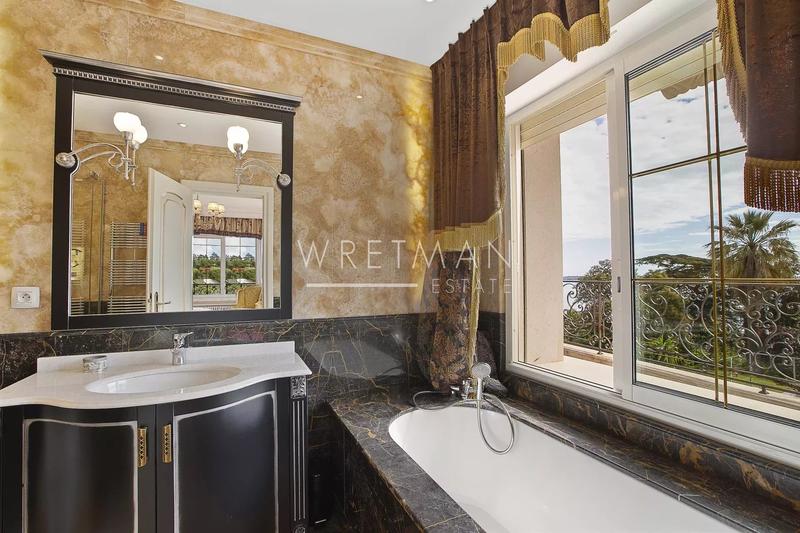 Villa - 700 m² - 15 pièces