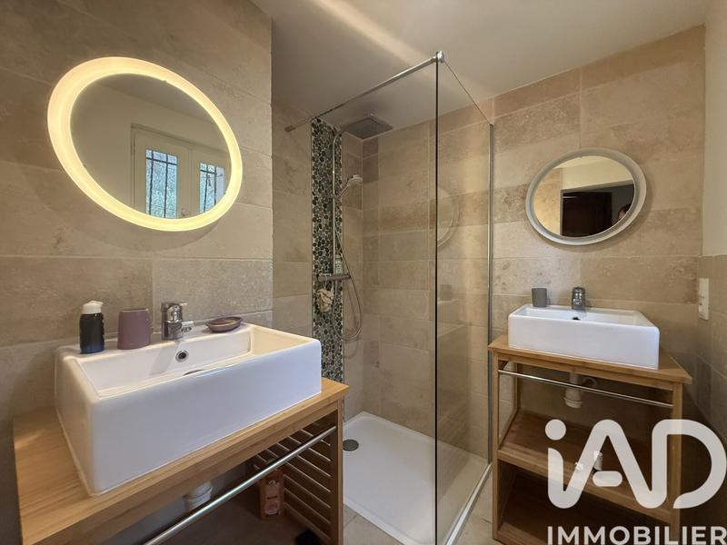 Maison - 200 m² - 7 pièces