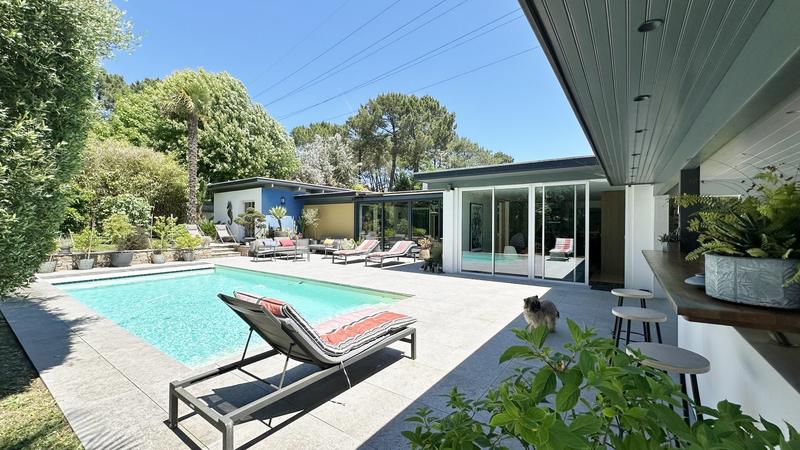 Maison d'architecte - 250 m² - 9 pièces