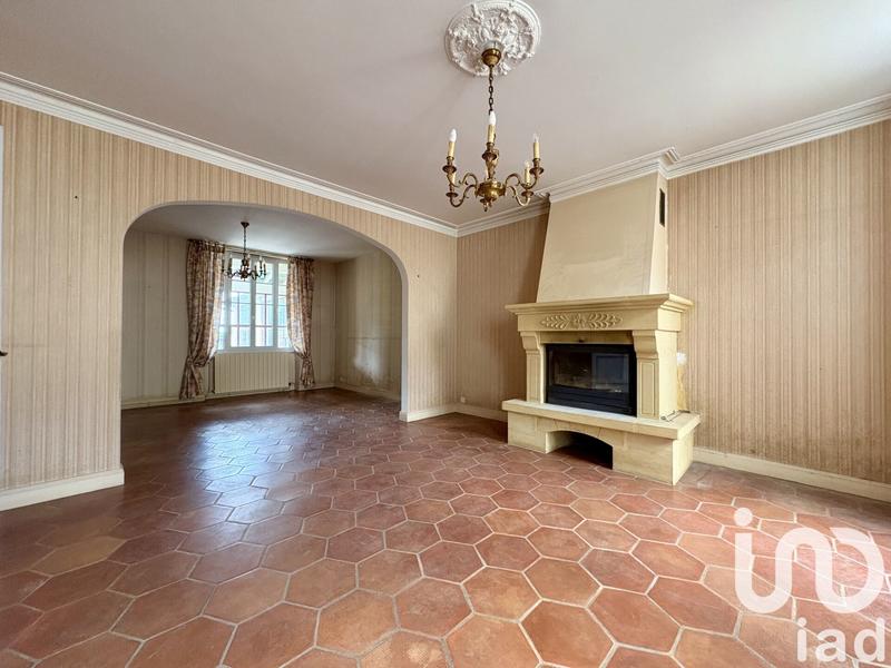 Maison - 330 m² - 9 pièces