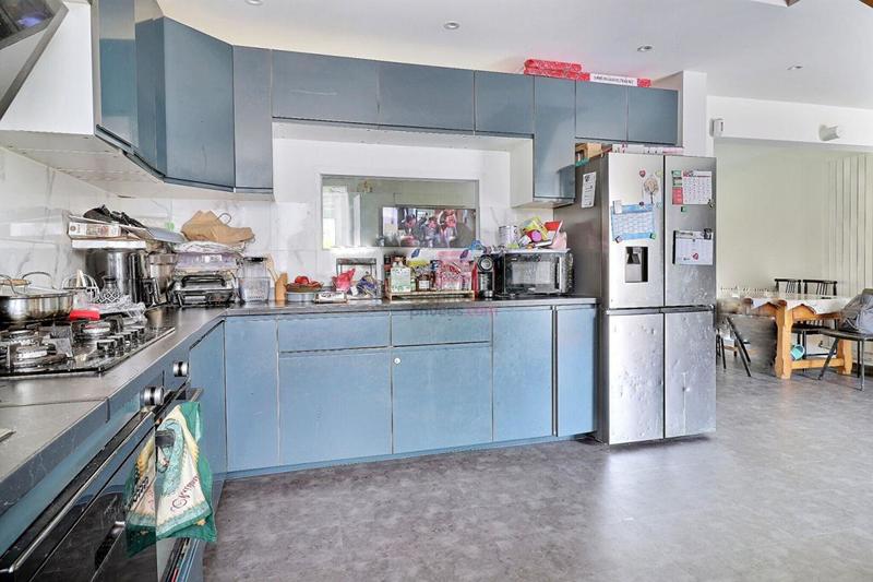 Maison - 150 m² - 8 pièces