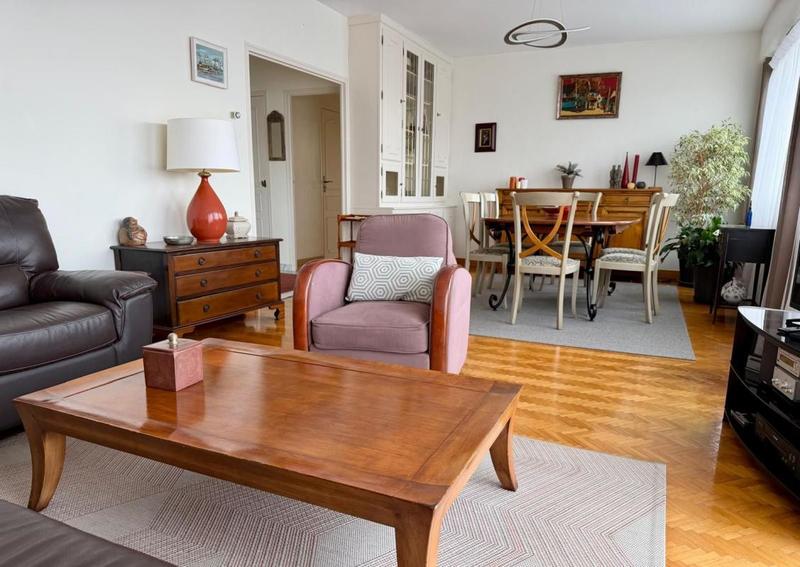 Appartement - 94 m² - 4 pièces