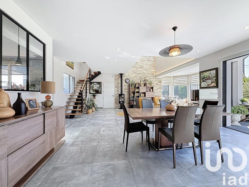 Maison de maîtres - 181 m² - 6 pièces