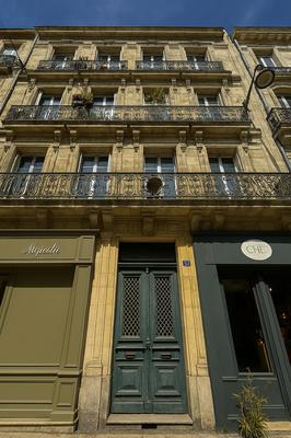 Appartement - 90 m² - 3 pièces