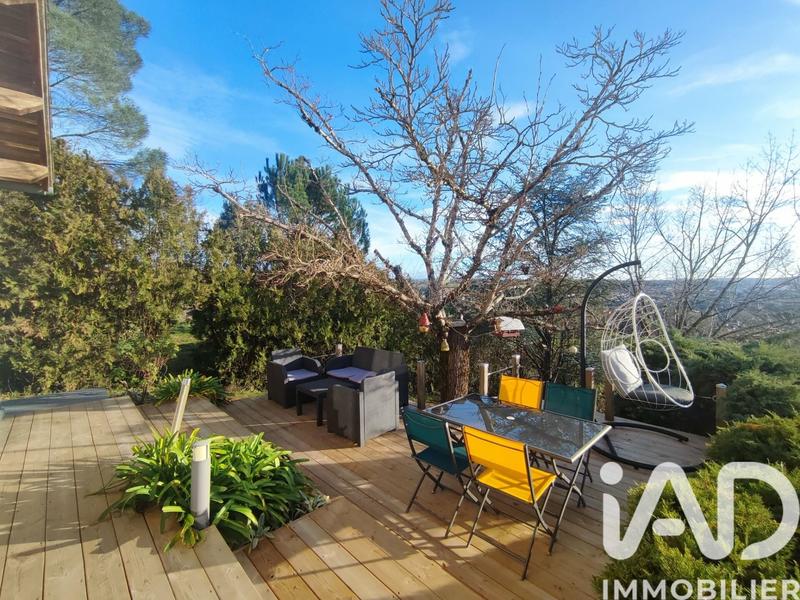 Maison - 151 m² - 6 pièces