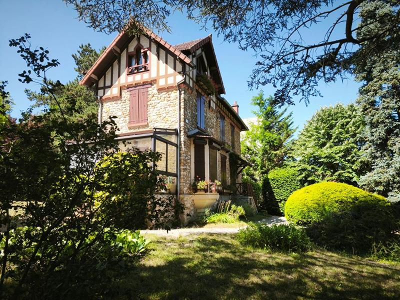 Maison - 125 m² - 6 pièces