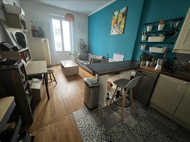 Appartement - 49 m² - 3 pièces