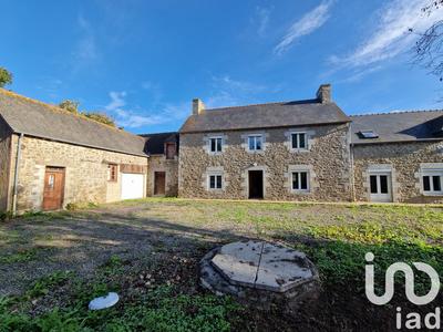 Maison - 208 m² - 12 pièces